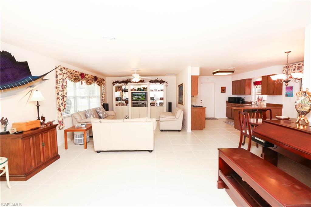 SAN CARLOS PARK - Residential