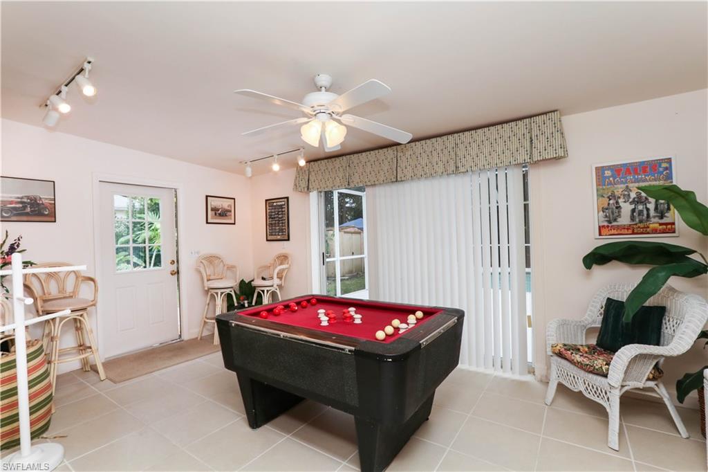 SAN CARLOS PARK - Residential