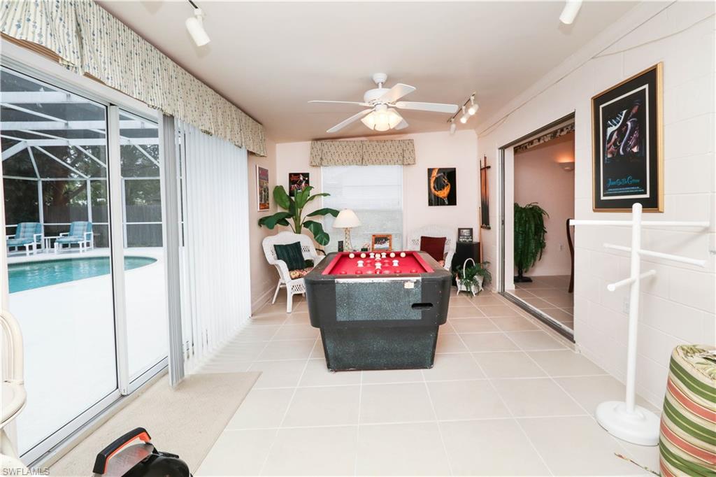 SAN CARLOS PARK - Residential