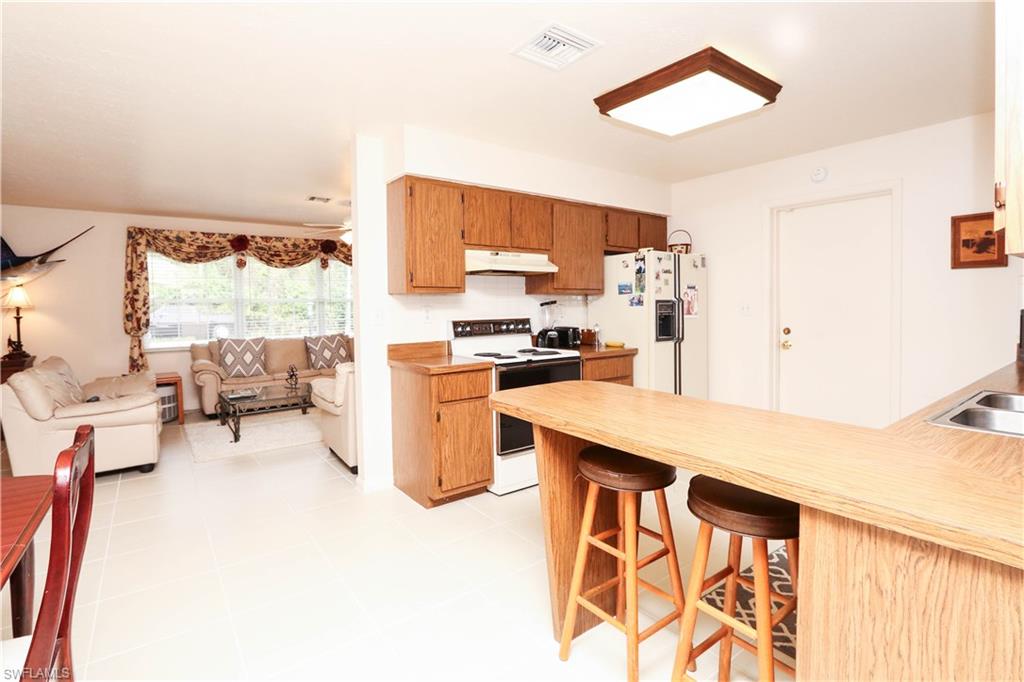 SAN CARLOS PARK - Residential