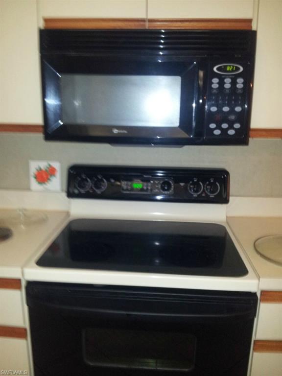 ROSE GARDEN VILLAS CONDO - Residential