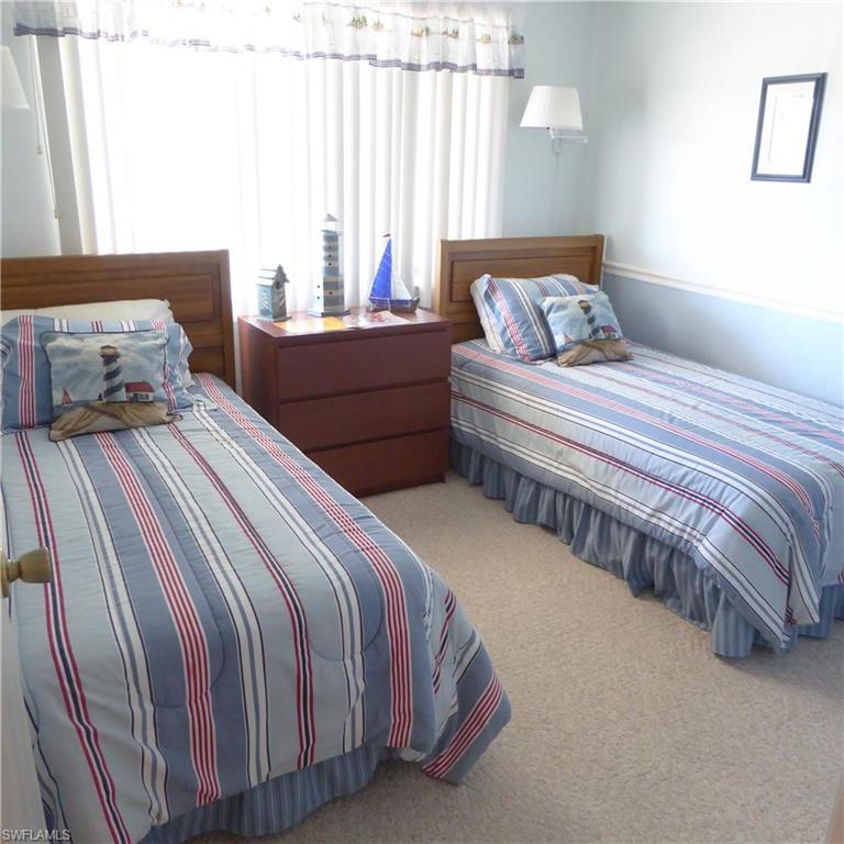 TIMBERLINE VILLAGE - Residential