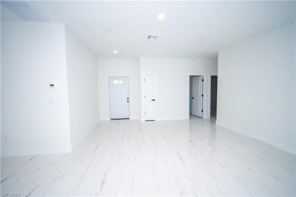 PORT CHARLOTTE - Residential Lease