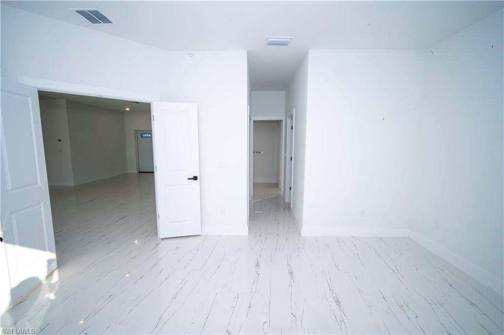 PORT CHARLOTTE - Residential Lease