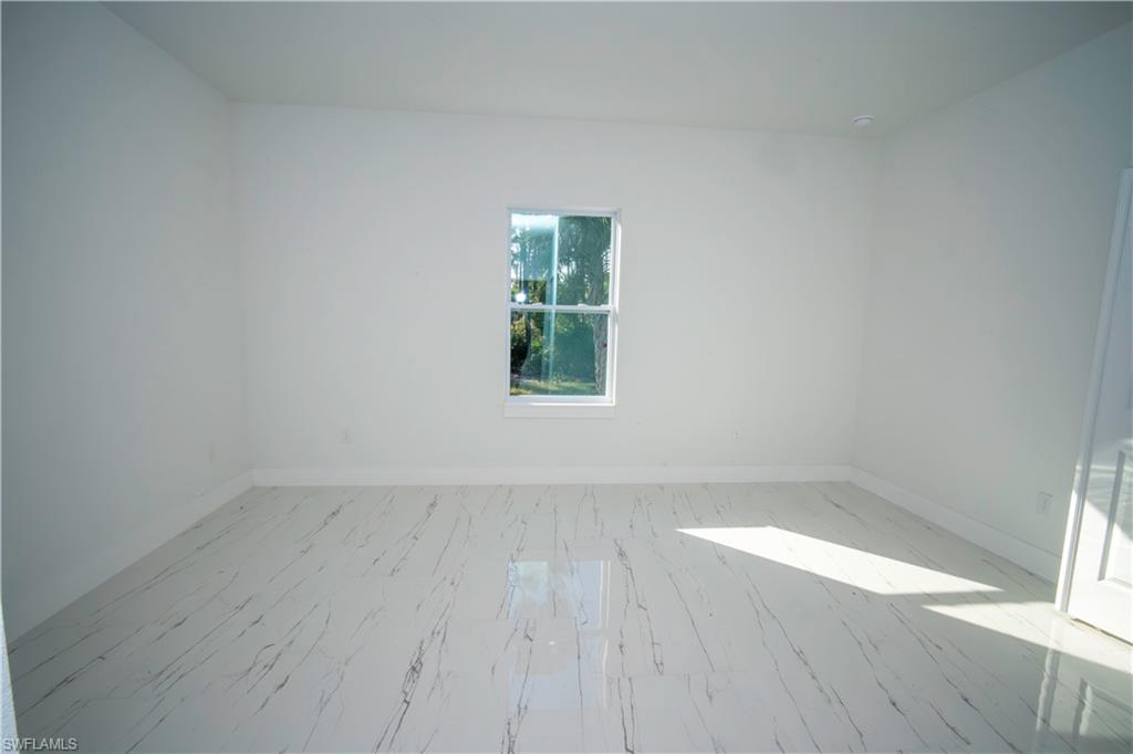 PORT CHARLOTTE - Residential Lease