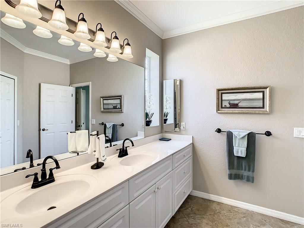 HERONS GLEN - Residential