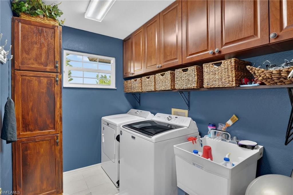 STONEYBROOK - Residential