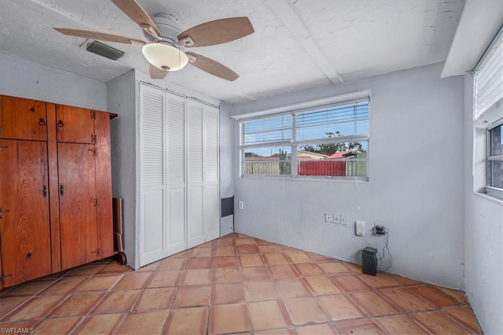 MOORE HAVEN - Residential