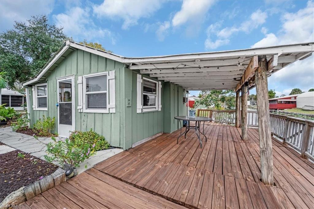 MOORE HAVEN - Residential