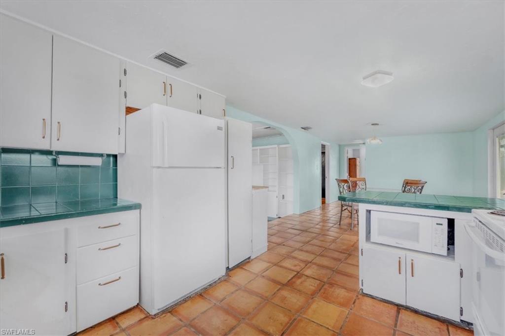 MOORE HAVEN - Residential