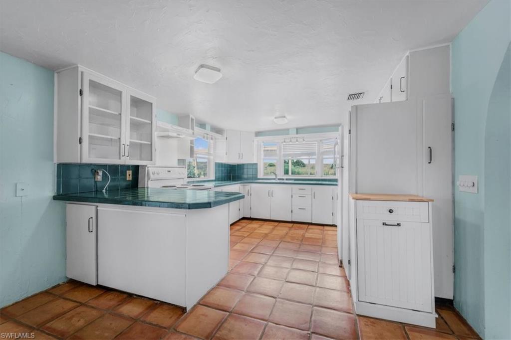 MOORE HAVEN - Residential