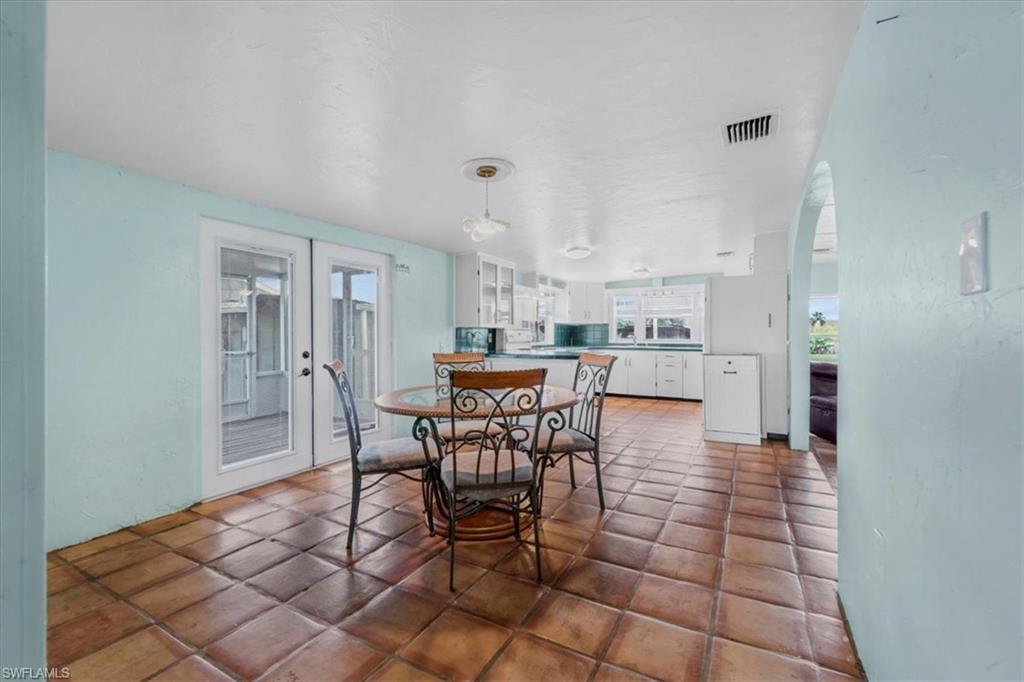 MOORE HAVEN - Residential