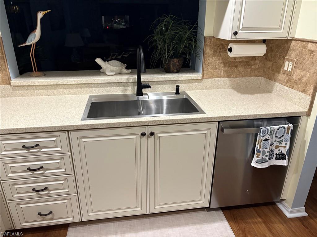 TERRACE - Residential Lease