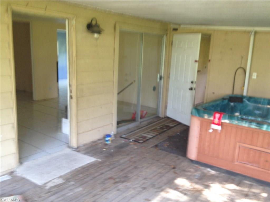 EASTWOOD ACRES UNREC - Residential