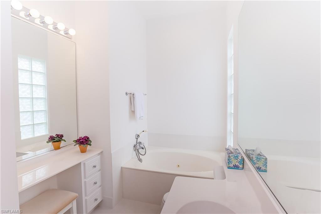 ISLAND WALK - Residential