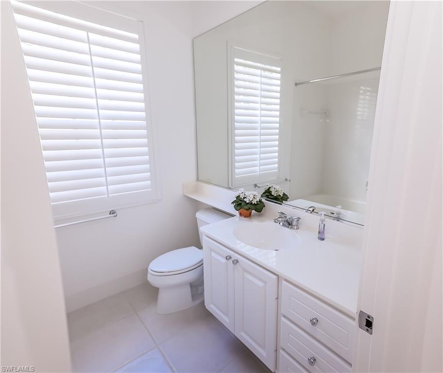 ISLAND WALK - Residential