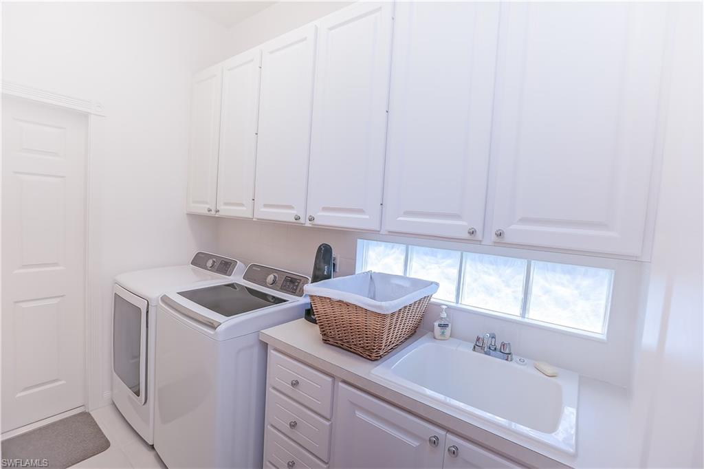 ISLAND WALK - Residential