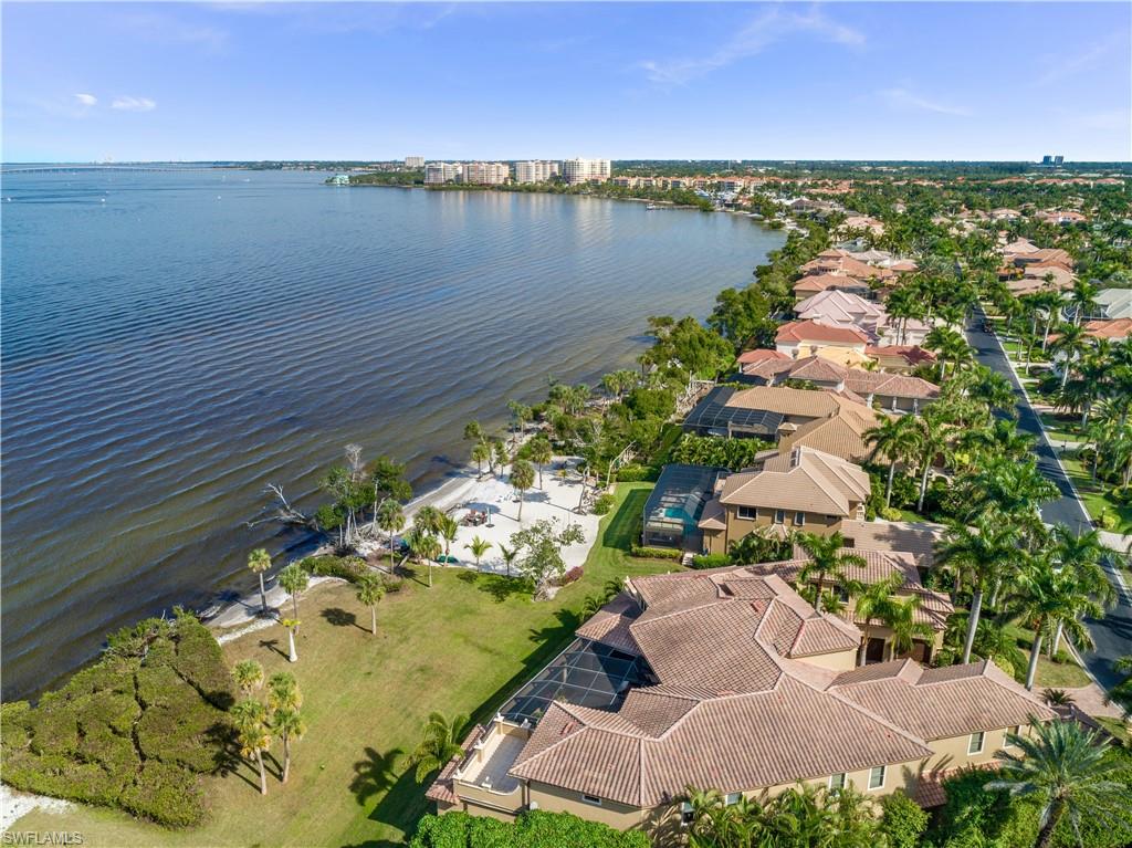 EDGEWATER - Residential