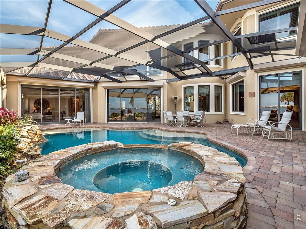 EDGEWATER - Residential