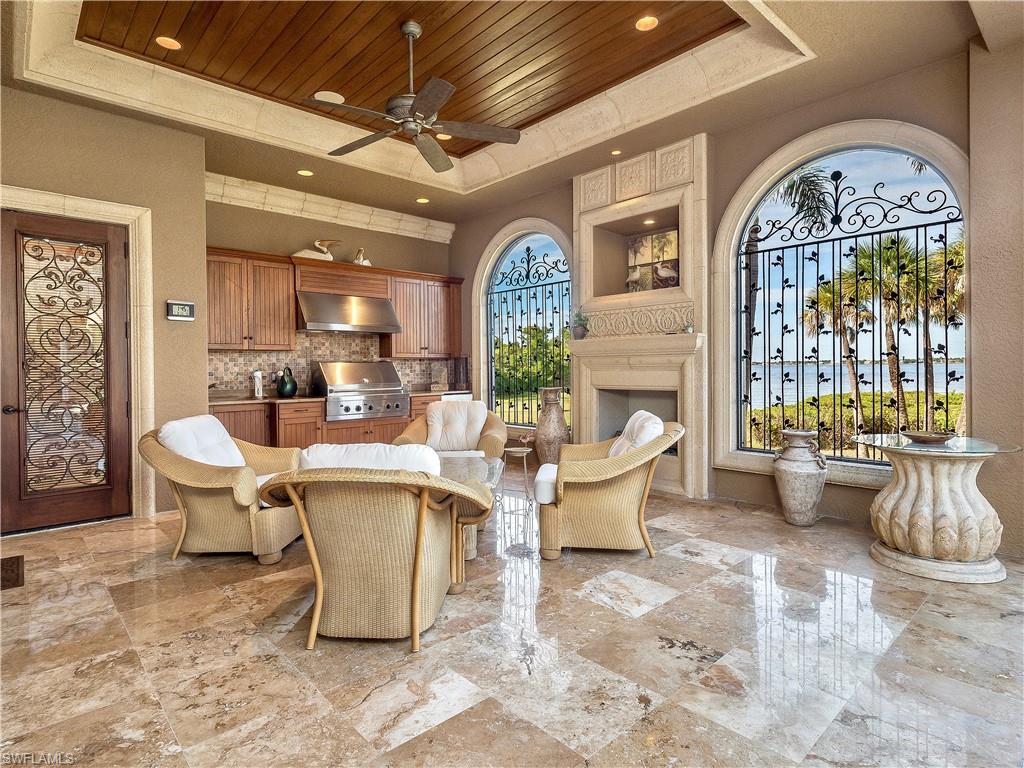 EDGEWATER - Residential