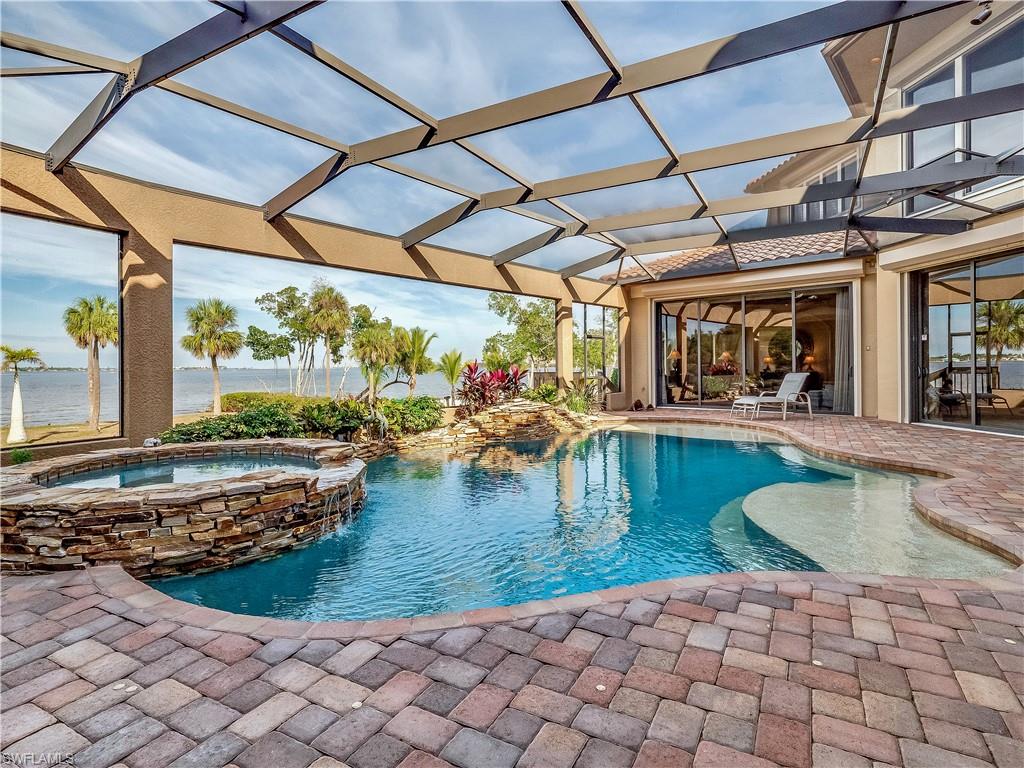 EDGEWATER - Residential