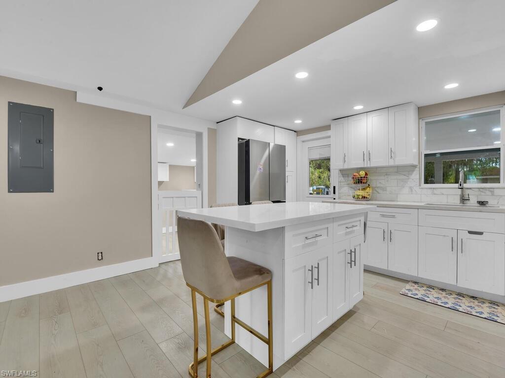 NAPLES 701 - Residential