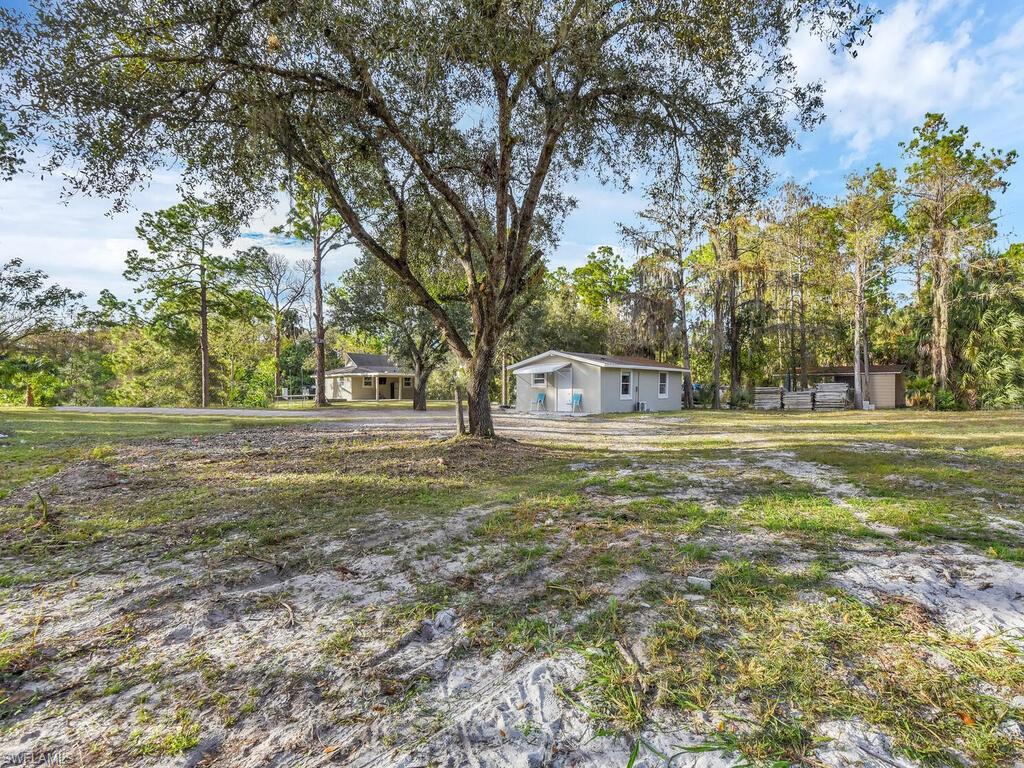 NAPLES 701 - Residential