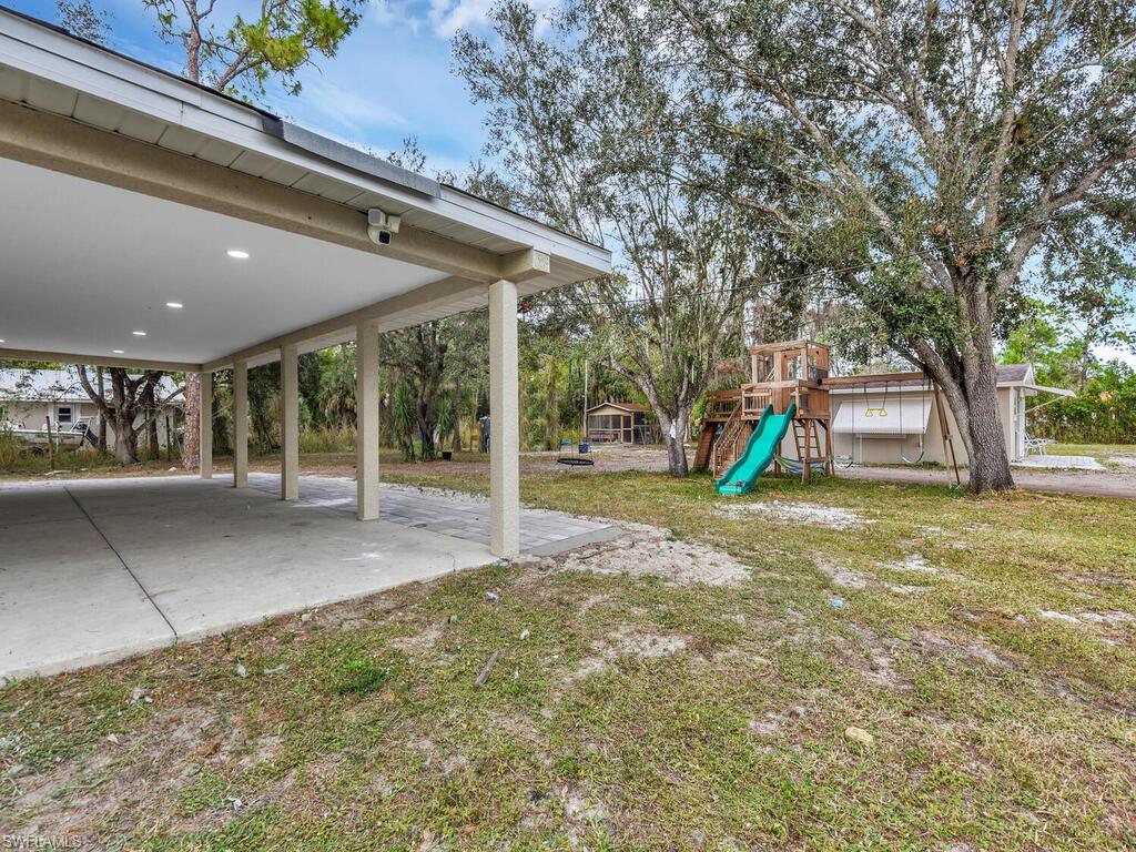 NAPLES 701 - Residential