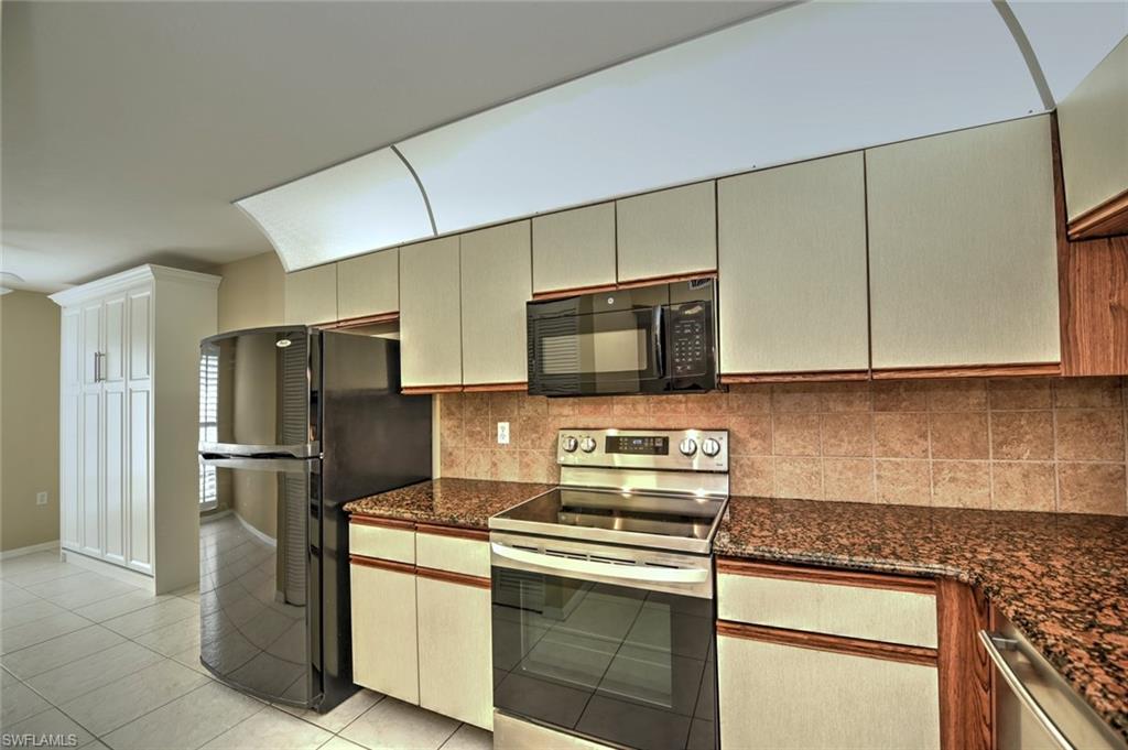 ABBEY AT BERKSHIRE VILLAGE - Residential