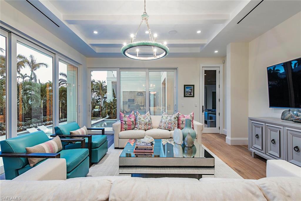 OLDE NAPLES - Residential