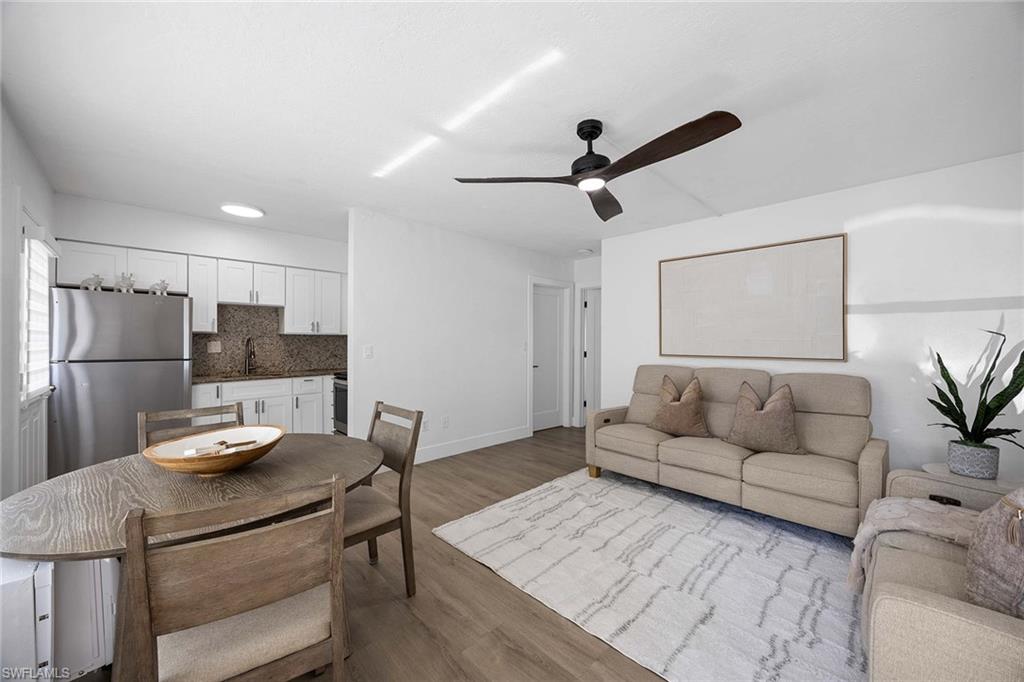 MARCO MANOR CLUB - Residential