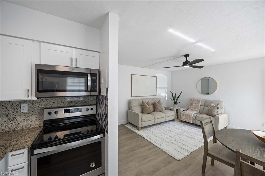 MARCO MANOR CLUB - Residential