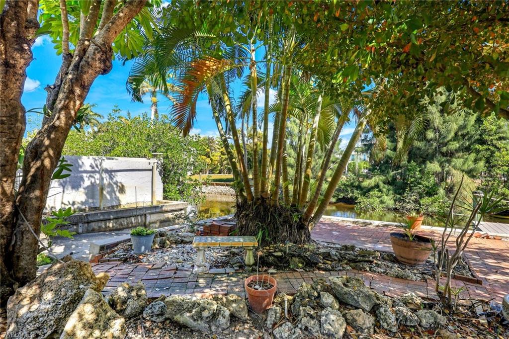 PIRATES COVE - Residential