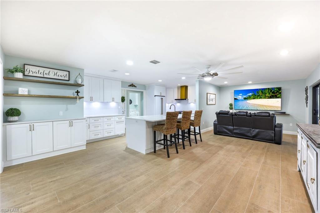 PIRATES COVE - Residential