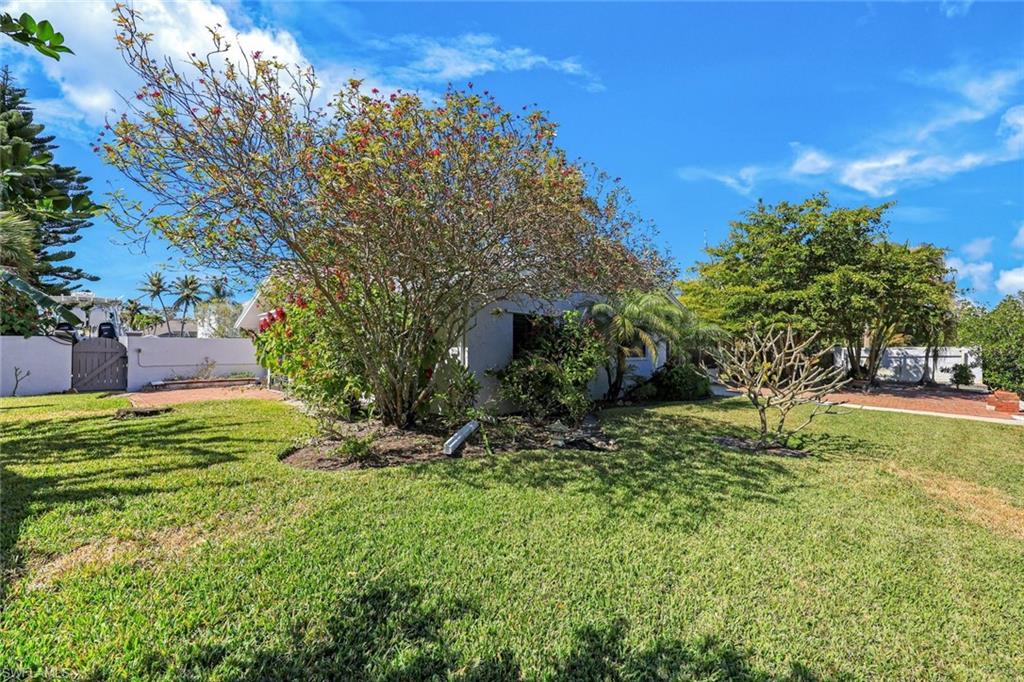 PIRATES COVE - Residential