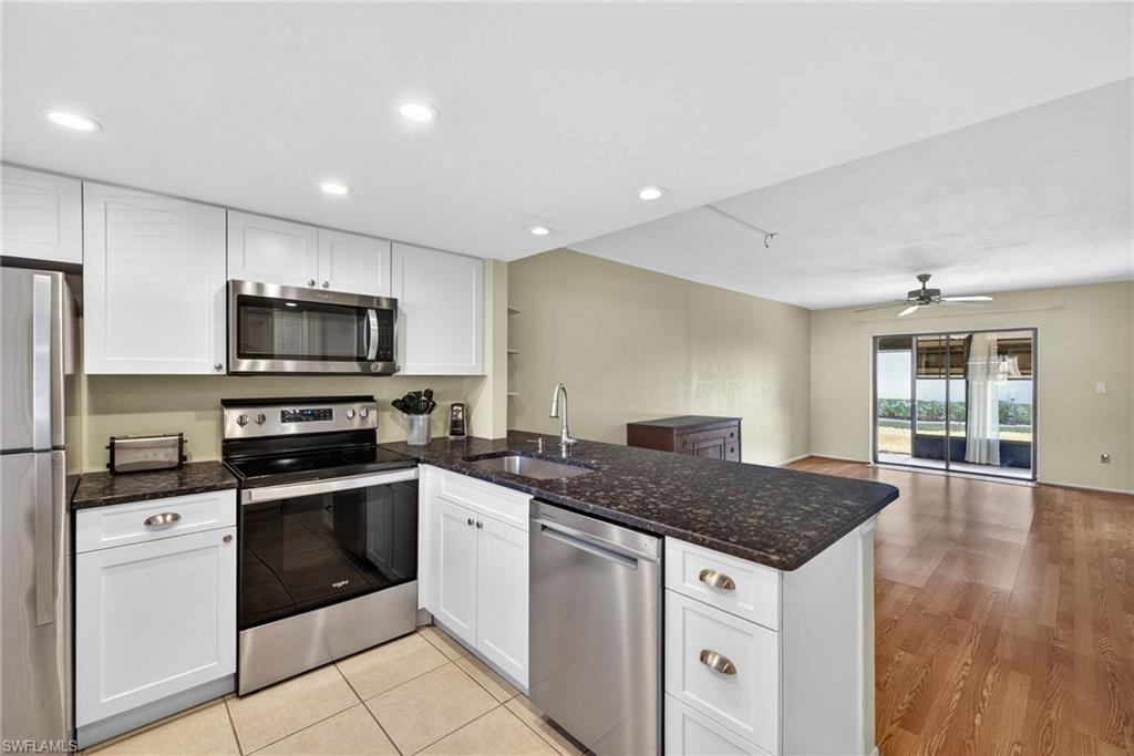 COUNTRY PINES CONDO - Residential