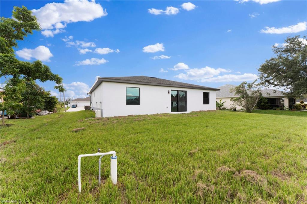 CAPE CORAL - Residential