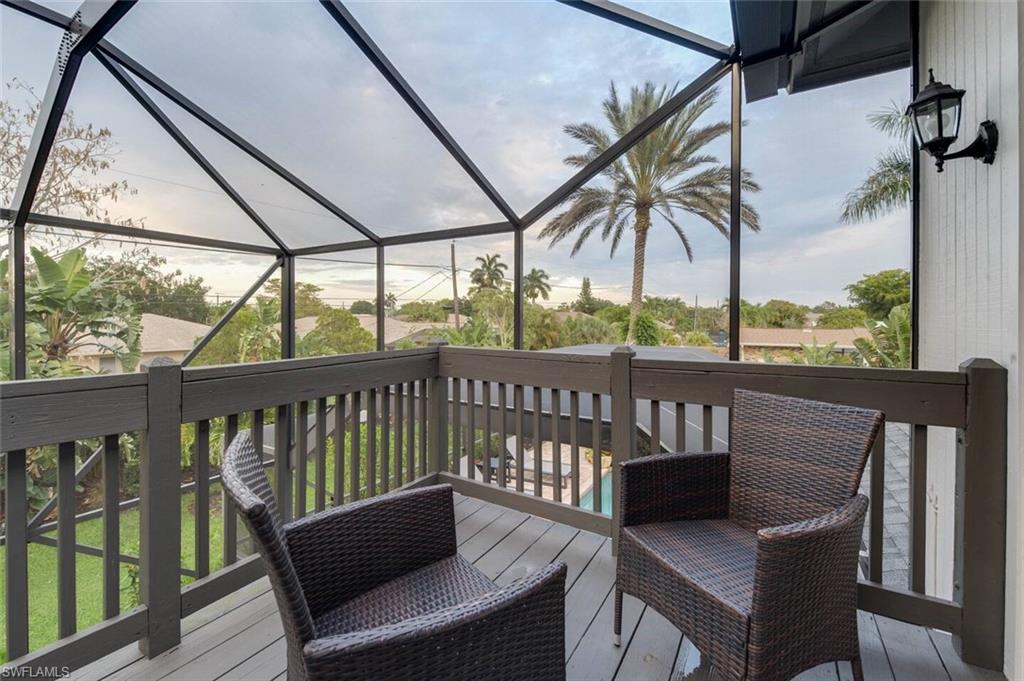 NAPLES PARK - Residential