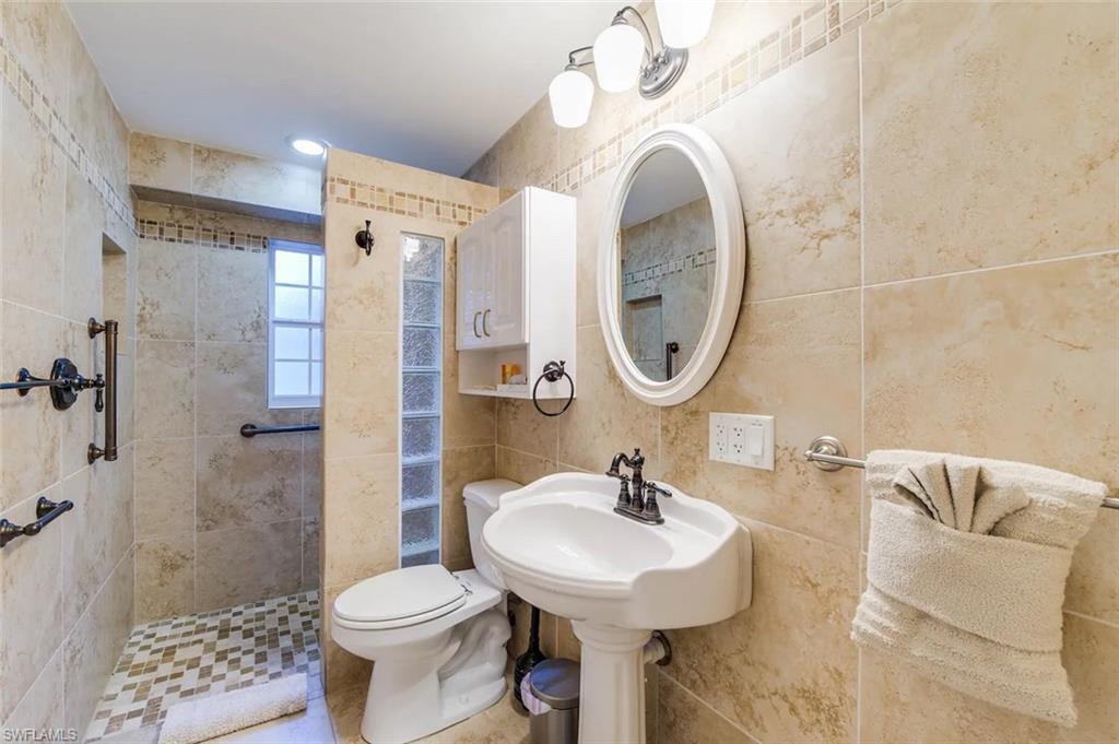 NAPLES PARK - Residential