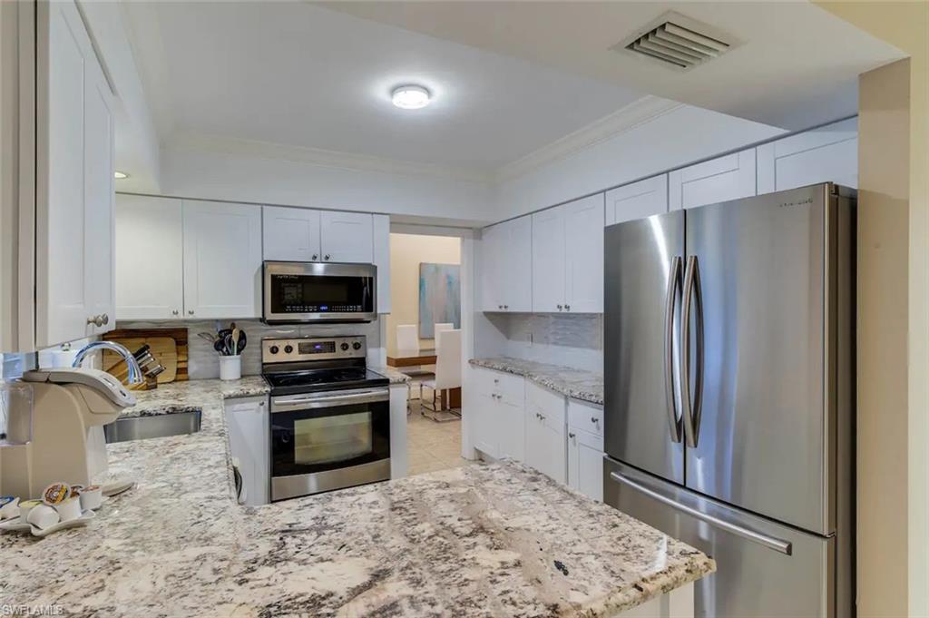 NAPLES PARK - Residential