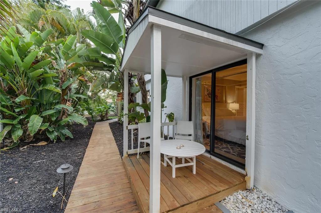 NAPLES PARK - Residential