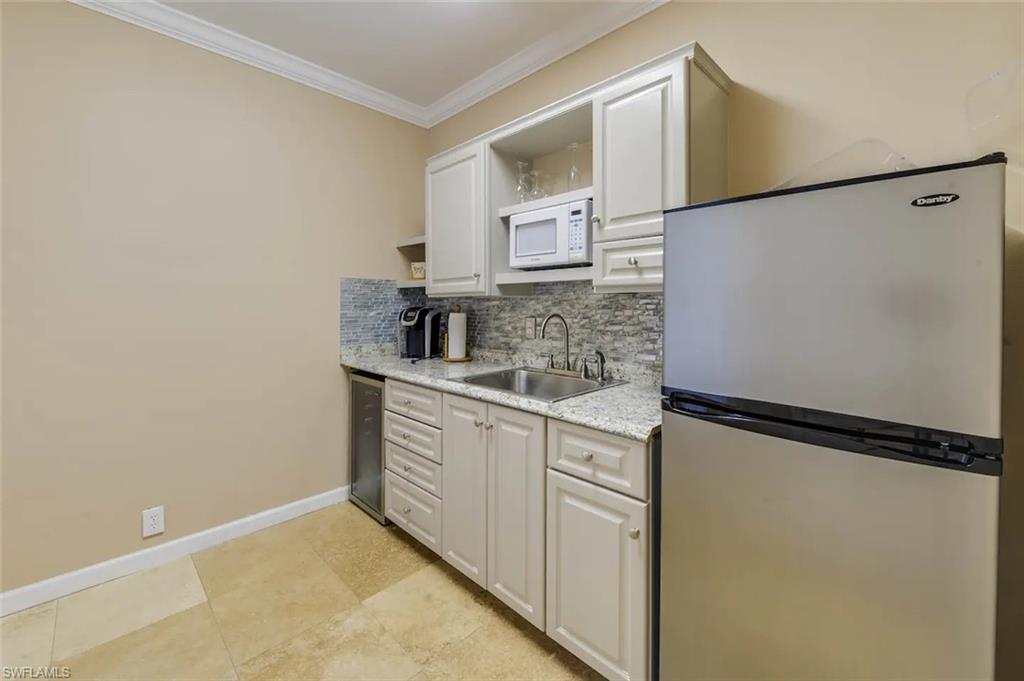 NAPLES PARK - Residential