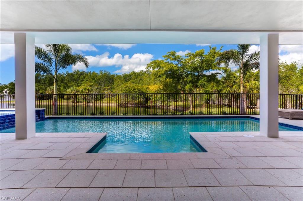 SOUTHPORT ON THE BAY - Residential