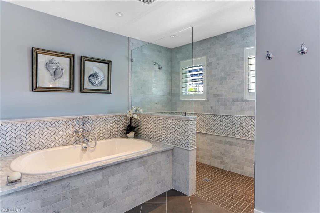 SOUTHPORT ON THE BAY - Residential