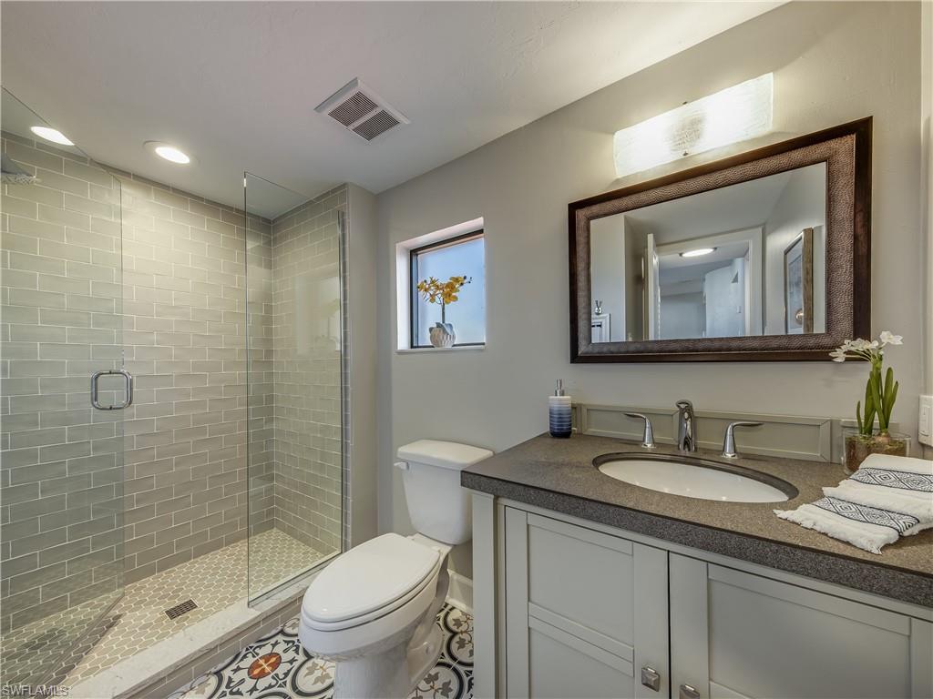 PORTS OF IONA - Residential