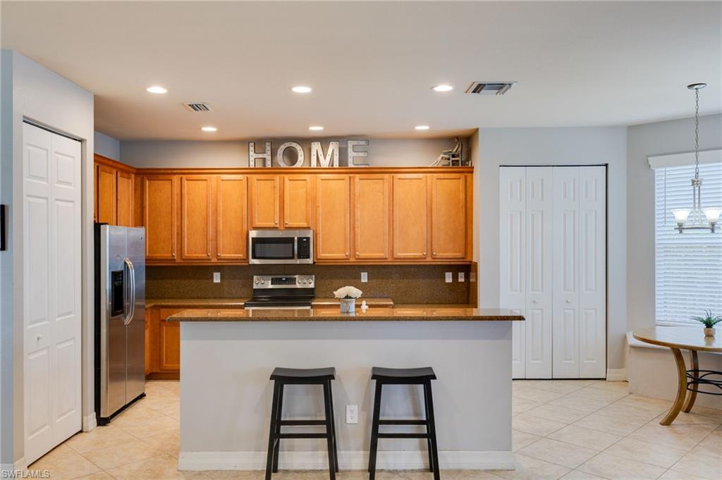 BOTANICA LAKES - Residential