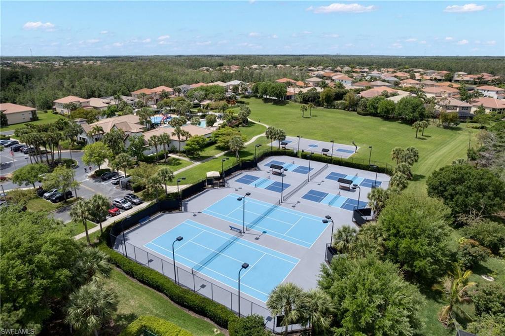 BOTANICA LAKES - Residential