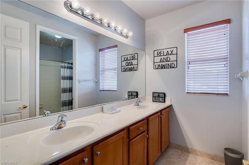 BOTANICA LAKES - Residential