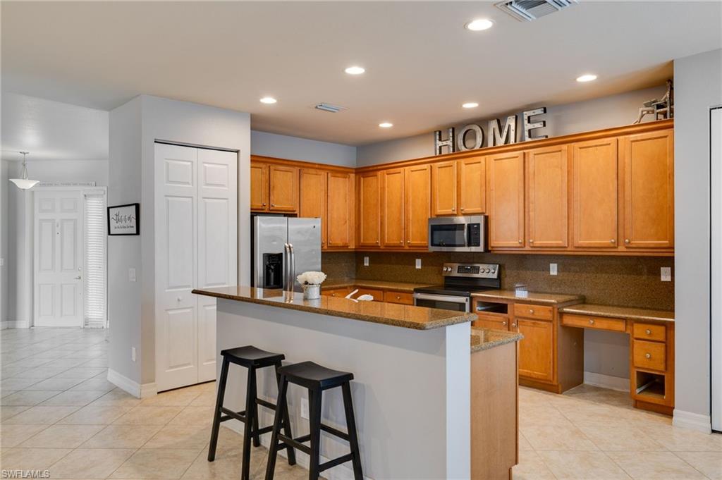 BOTANICA LAKES - Residential