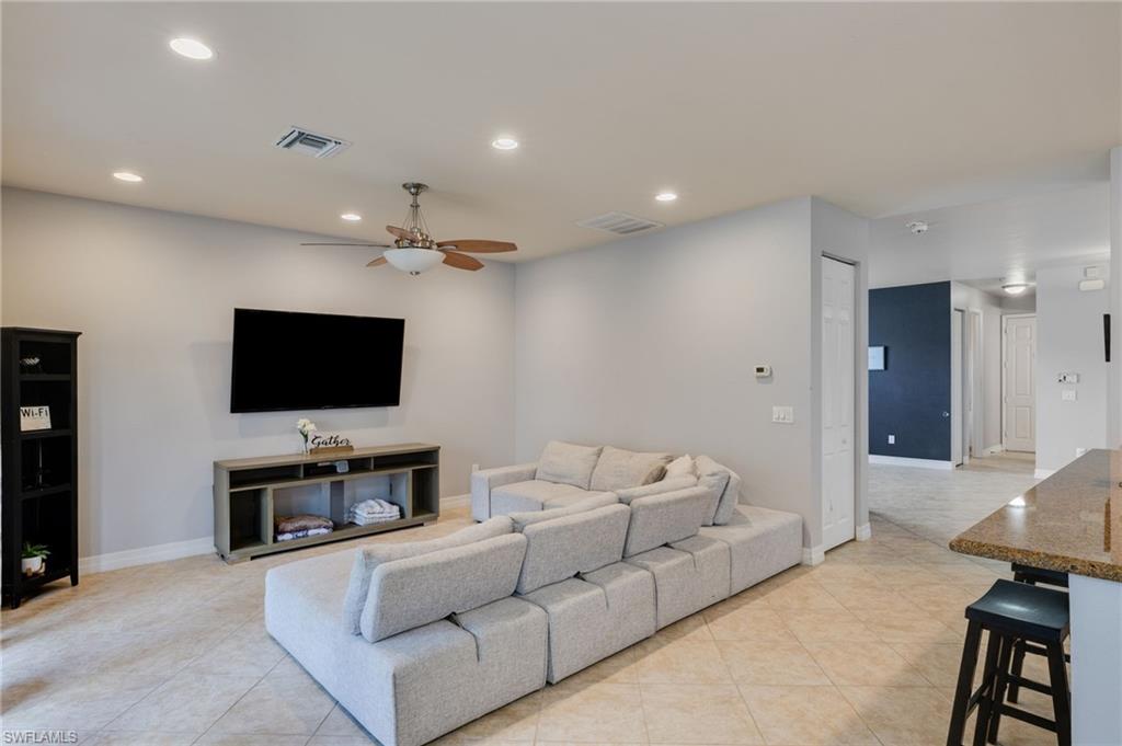 BOTANICA LAKES - Residential